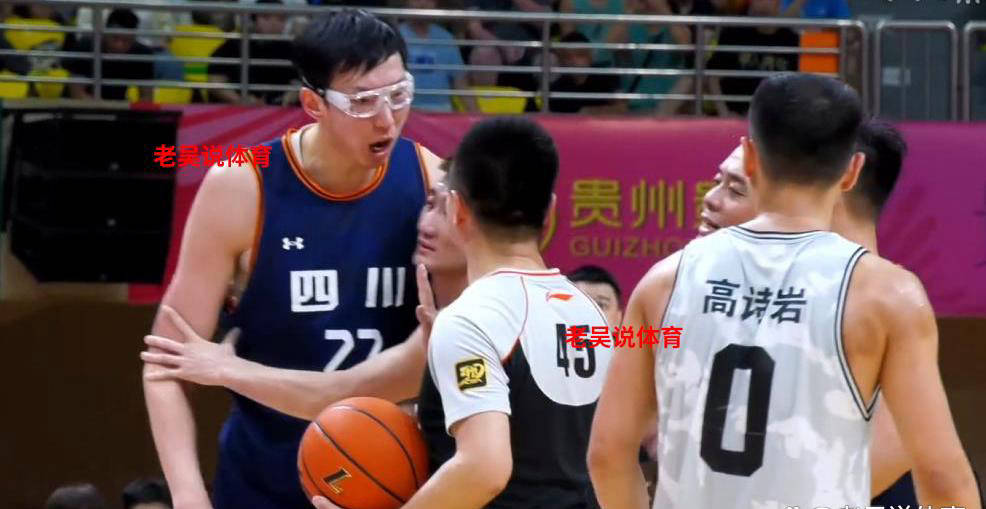 四川男篮备战上海队，全员紧张备战关键