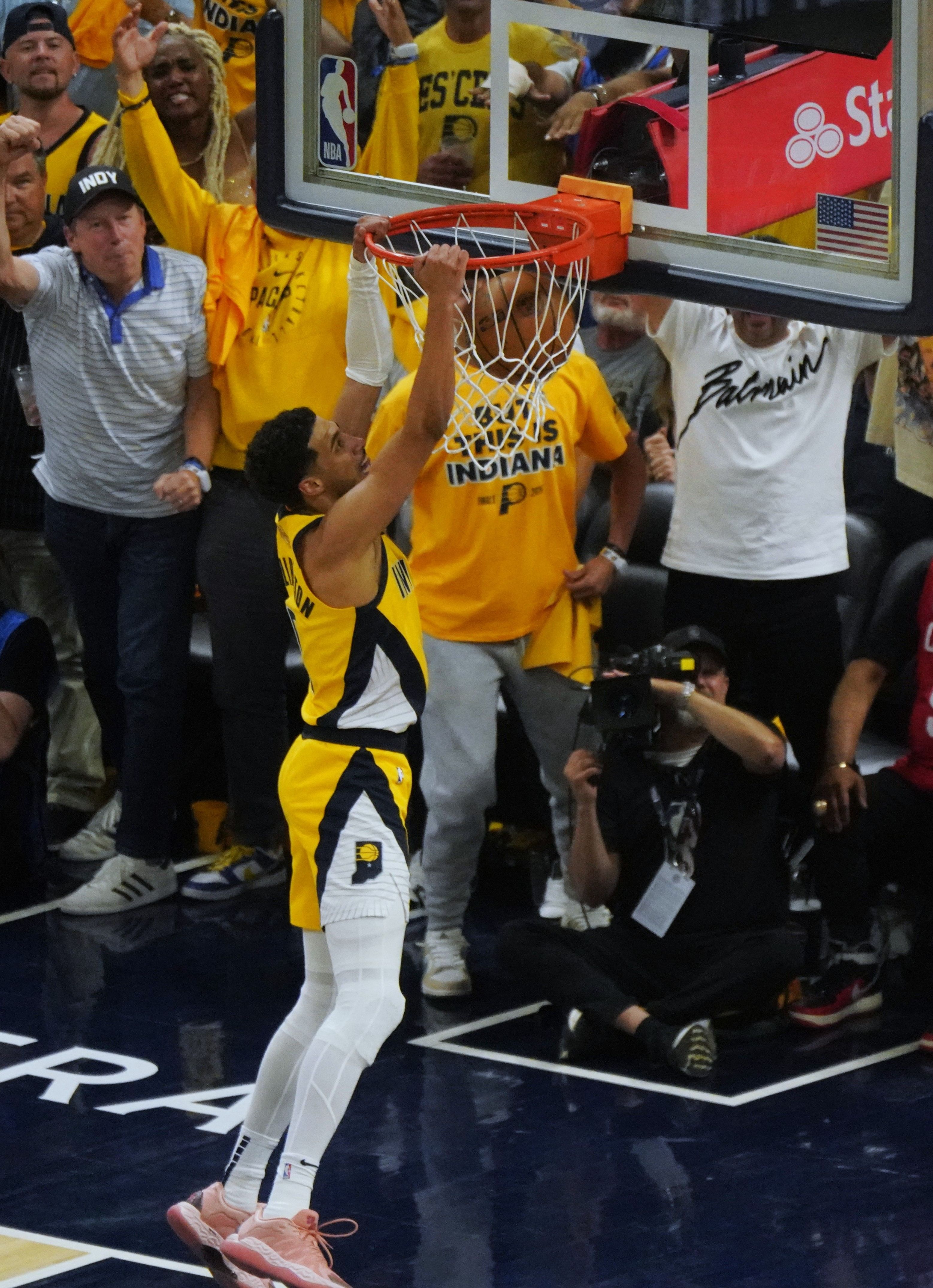印第安纳步行者横扫:NBA总决赛战胜冠军