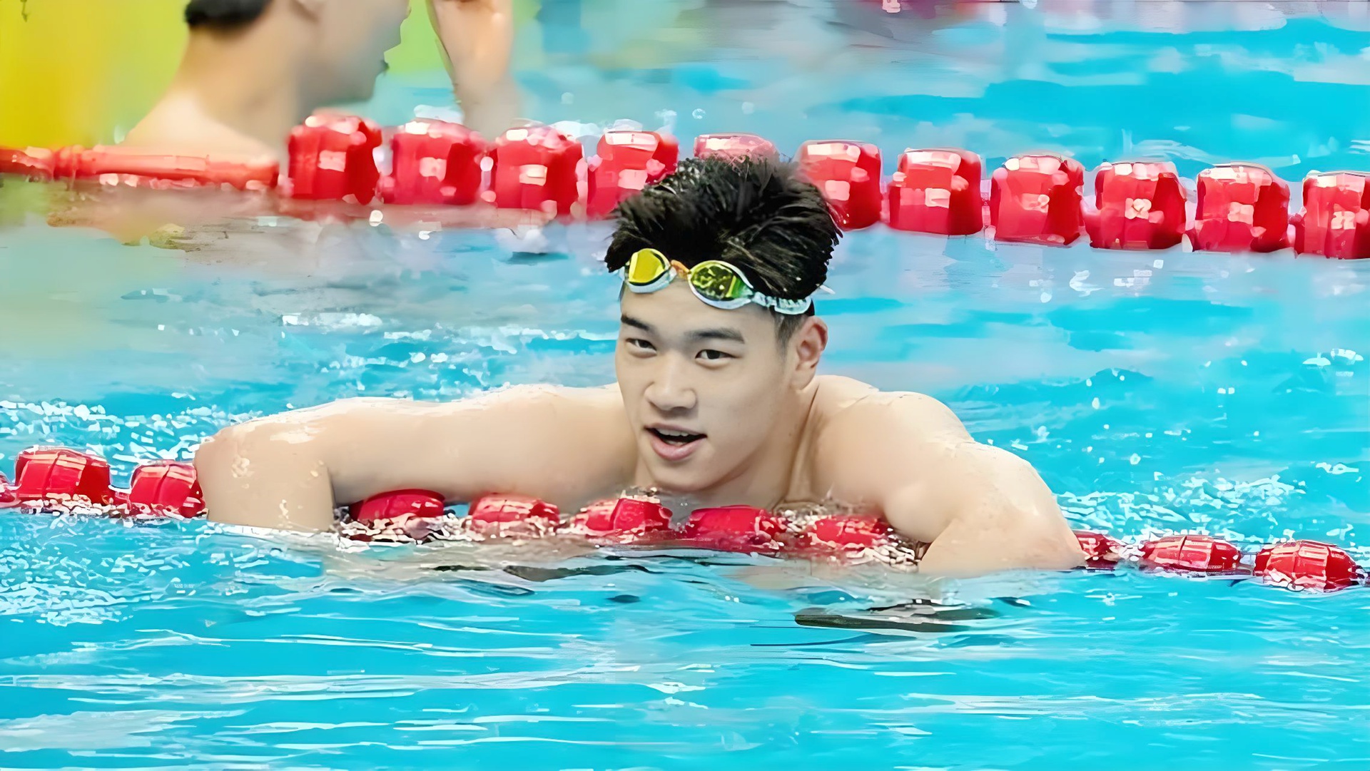开云官网-同心协力：中国游泳队携手晋级半决赛