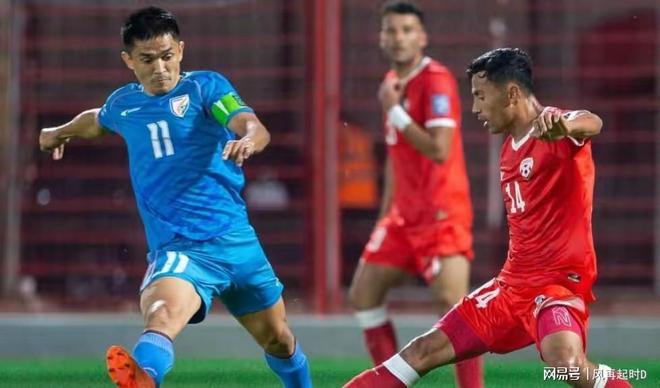 开云体育官网-阿联酋球队再度取得胜利，连胜赢得称赞