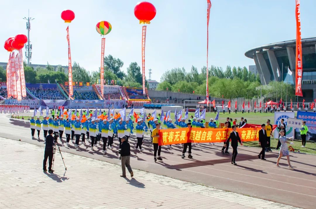 精华视频回放，每一场比赛共饱眼福的简单介绍