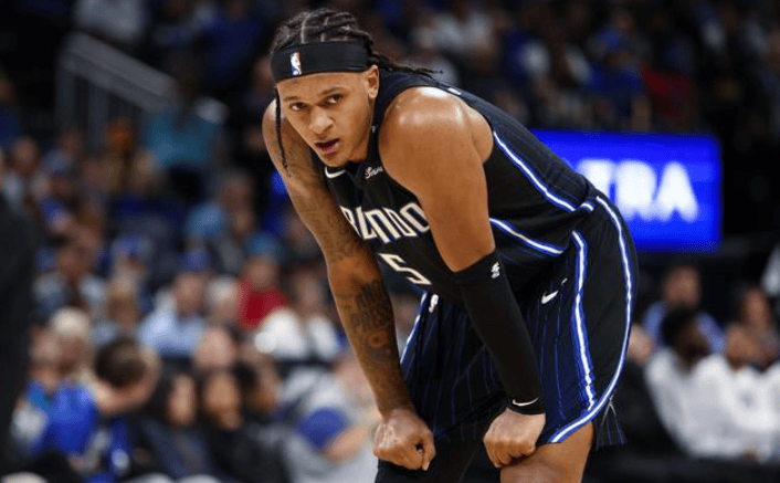 灰熊队逆转国王，芬利3秒暴扣如入无人之境