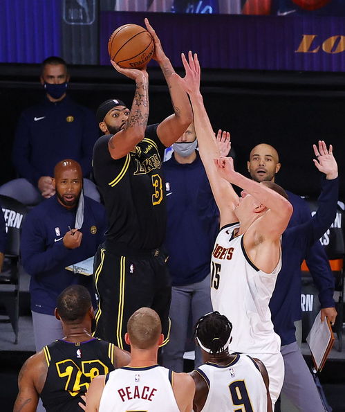 湖人客场大胜掘金,詹姆斯和戴维斯二少合砍55分领军取胜的简单介绍 湖人客场大胜掘金,詹姆斯和戴维斯二少合砍55分领军取胜的简单介绍