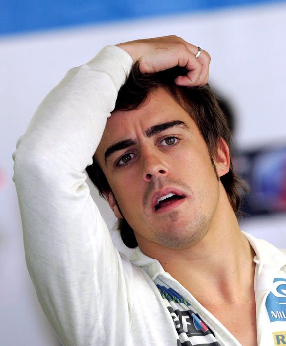 法拉利碾压红牛二队，阿隆索点燃赛场的简单介绍