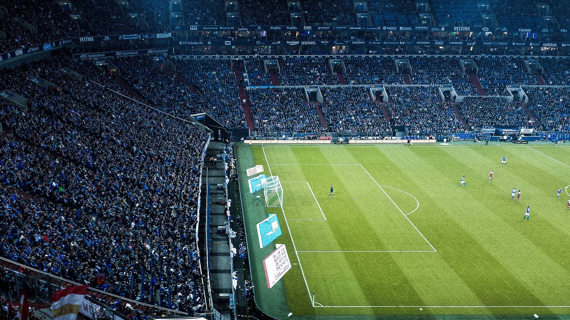 压制与闪耀,摩洛哥战术铁幕下的莱万王者之夜